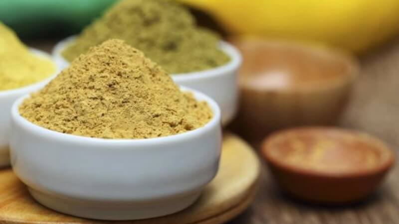 मुल्तानी मिट्टी से पाएं सुंदर और कसी हुई त्वचा