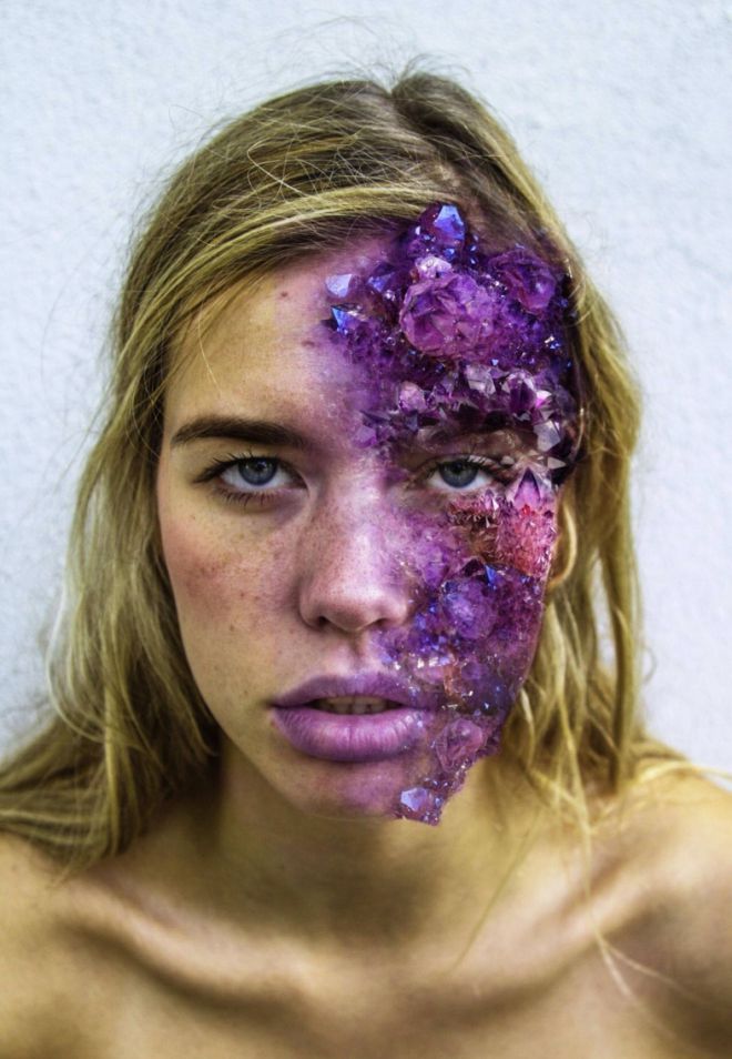 25 Pretty and Scary Halloween Makeup Ideas to Try This Year