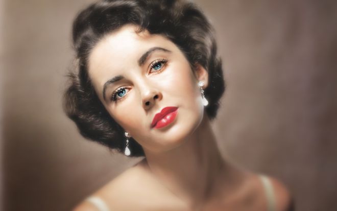 Elizabeth Taylor, like no other, knows the secrets of proper shaving ... person hocking Hollywood Beauty Secrets