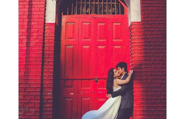 The ‘Can’t Wait to Kiss You’ Shot! Fabulous Pre-Wedding Shoot Ideas for Every Kind Of Couple!