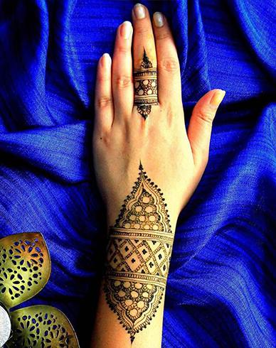 TIPS AND CUFFS DESIGN  Mehndi Designs For Your Special Look (Complete Package)