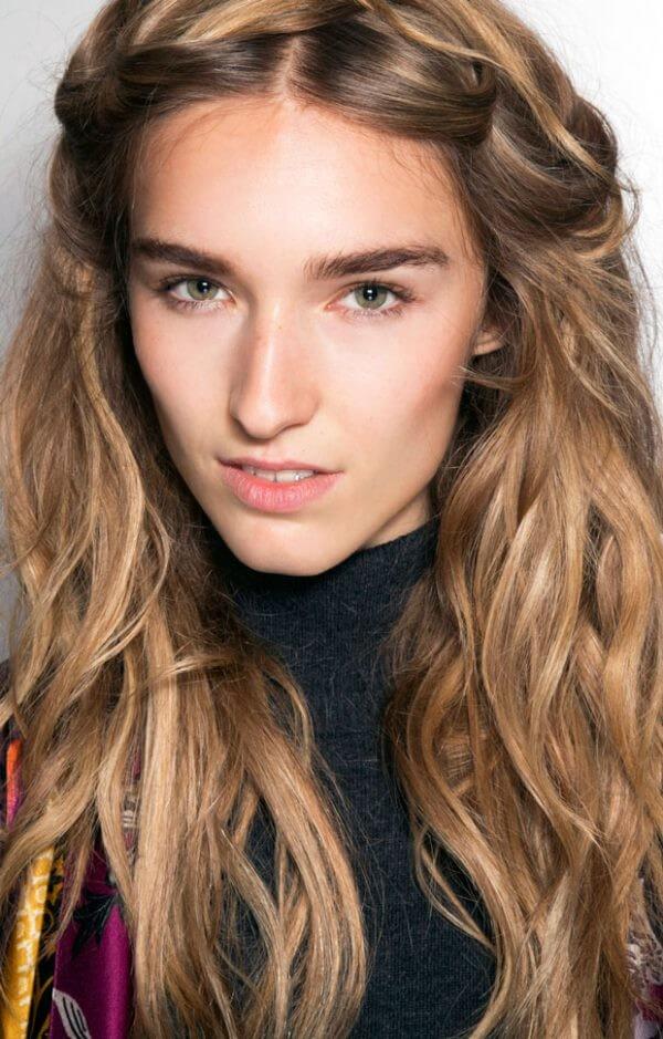 Dating Hairstyles: Grab Your Man’s Attention