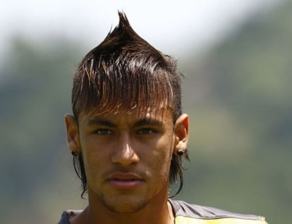 Iconic Hairstyles of Football Players You Can Copy