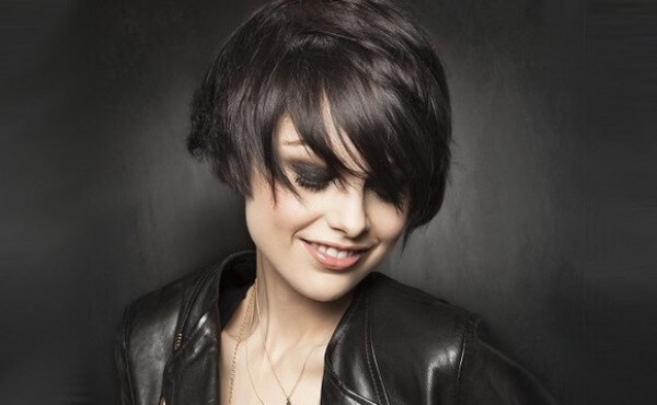 Graduated Short Haircuts: Originality For Every Day Classic & Cool Short Haircuts for Women