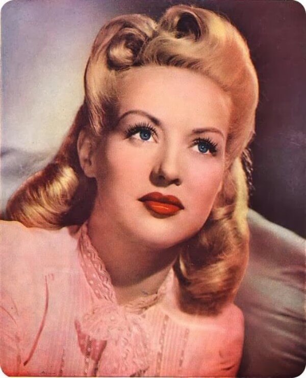 Let’s Recreate The Magic Of 40’s Hairstyles