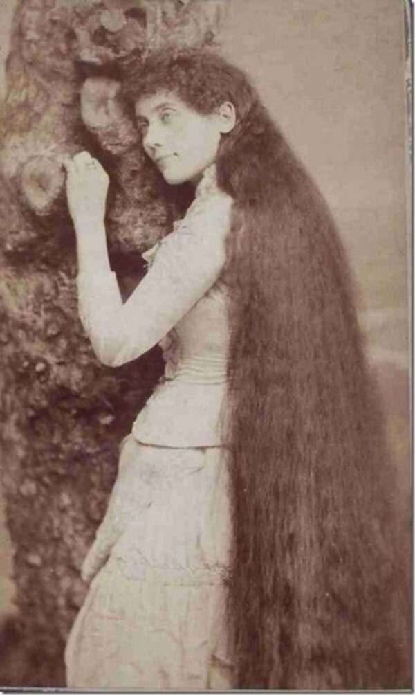 Hairstyling Bring A Little Charm To Your Life By These Hairstyles 