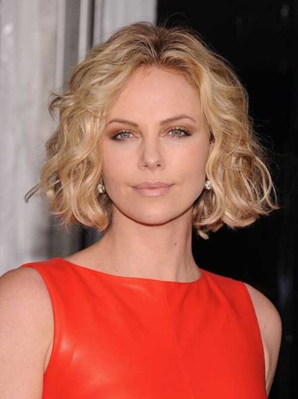 Hairstyles For Women Over 40, Stay Fashionable At Any Age