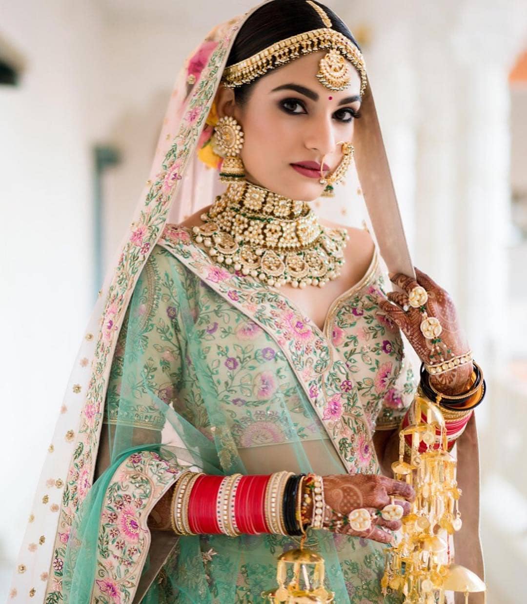  Looking so subtle: Real Bridal Looks, Styles & Dresses Inspirations