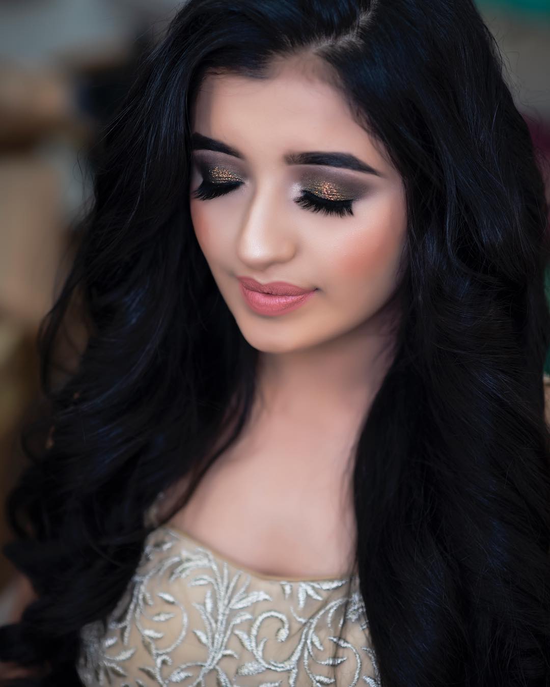 beautiful girl with light green smokey eyes with glitter and a nude shade -  K4 Fashion
