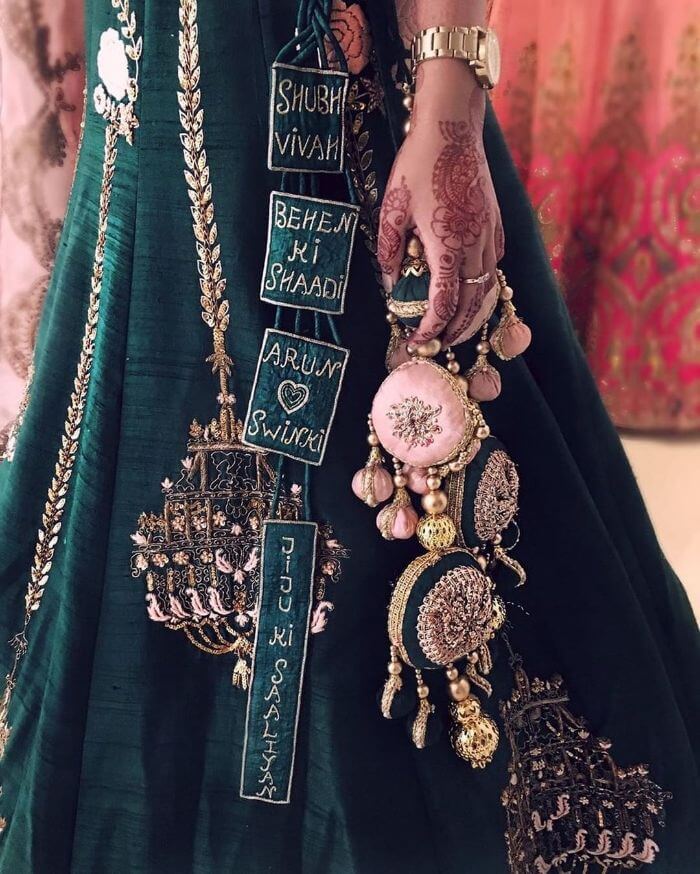 Beautiful purse shaped tassel latkan designs for brides sister Jiju ki Saali shubh vivah behen ki shaadi