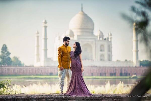 Taj Mahal Unique Pre-Wedding Photoshoot Ideas to Match Your Personality