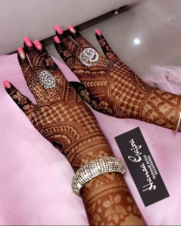  Coordinated full back hand mehndi design Bridal Mehndi Designs for Full Hands 