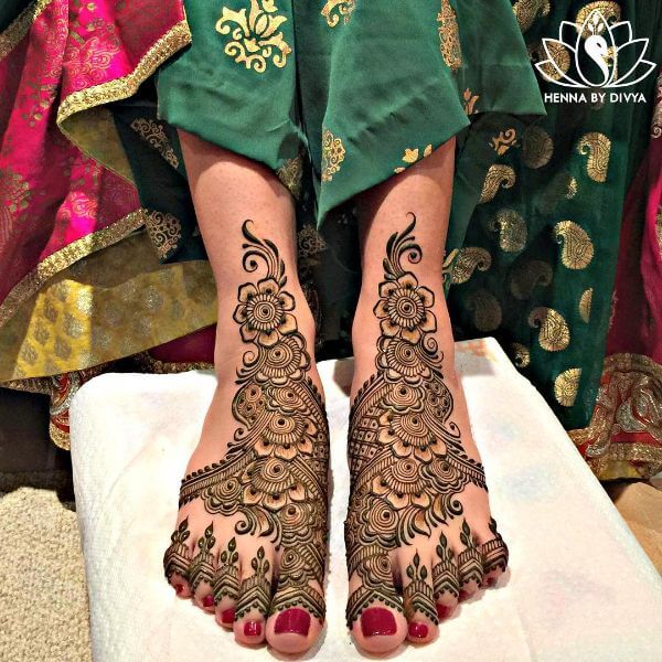 wedding ceremony Bridal Flower mehndi designs for legs 