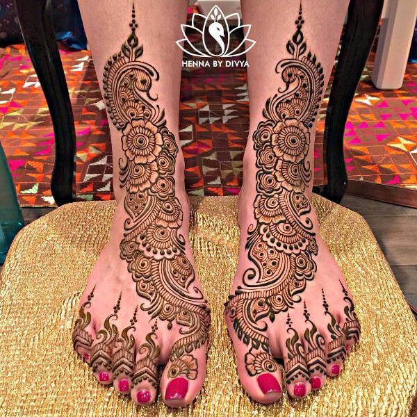 Bridal Floral Arabic Mehndi Designs for Foot