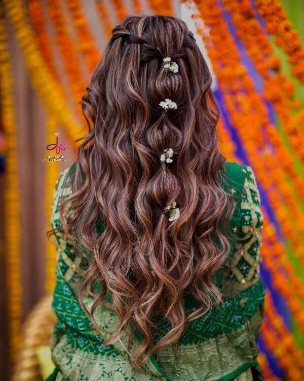 Trending Hairstyles For Mehendi Ceremony - K4 Fashion