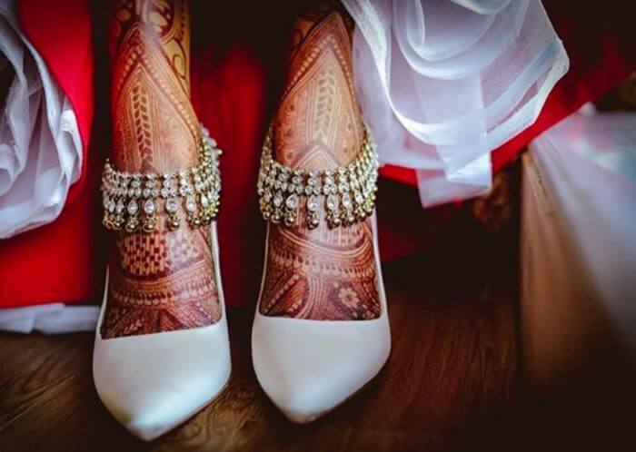 Sassy Payal design for modern bride's feet
