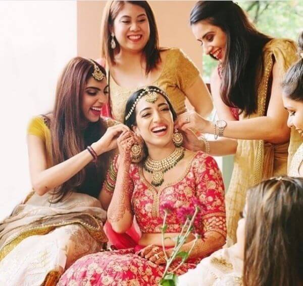 Cheesy & Dreamy Poses for Photoshoot of Bride with Bridesmaids