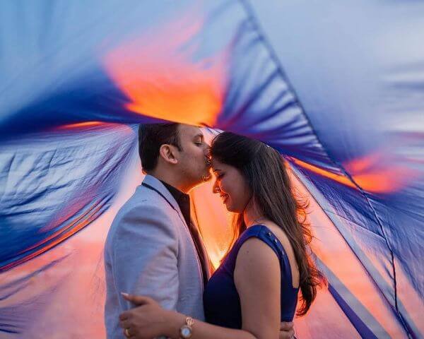 Under the crimson sky pre-wedding photoshoot Pre-wedding Photoshoot Ideas for Indian Couple