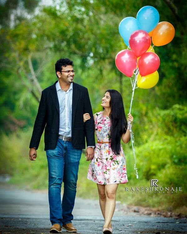 colourful balloons pre-wedding photoshoot for couples Pre-wedding Photoshoot Ideas for Indian Couple