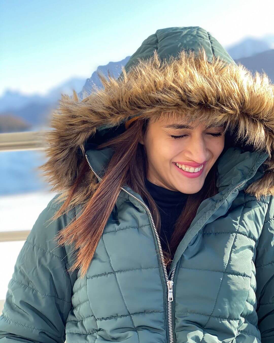 Kriti Sanon Fur jacket Bollywood Actresses in Winter Outfits