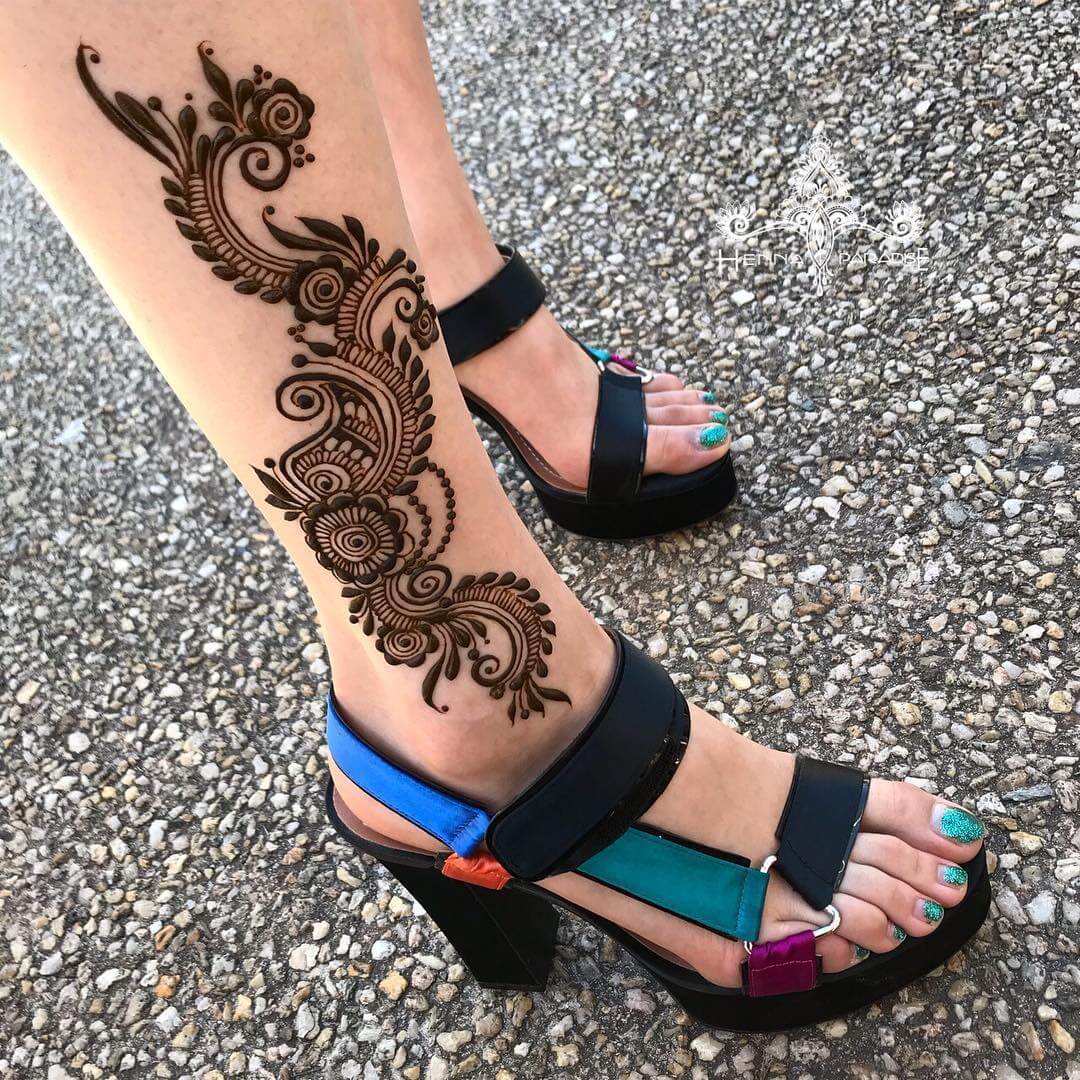 Edgy stroke mehndi designs Henna Tattoo Designs For Legs