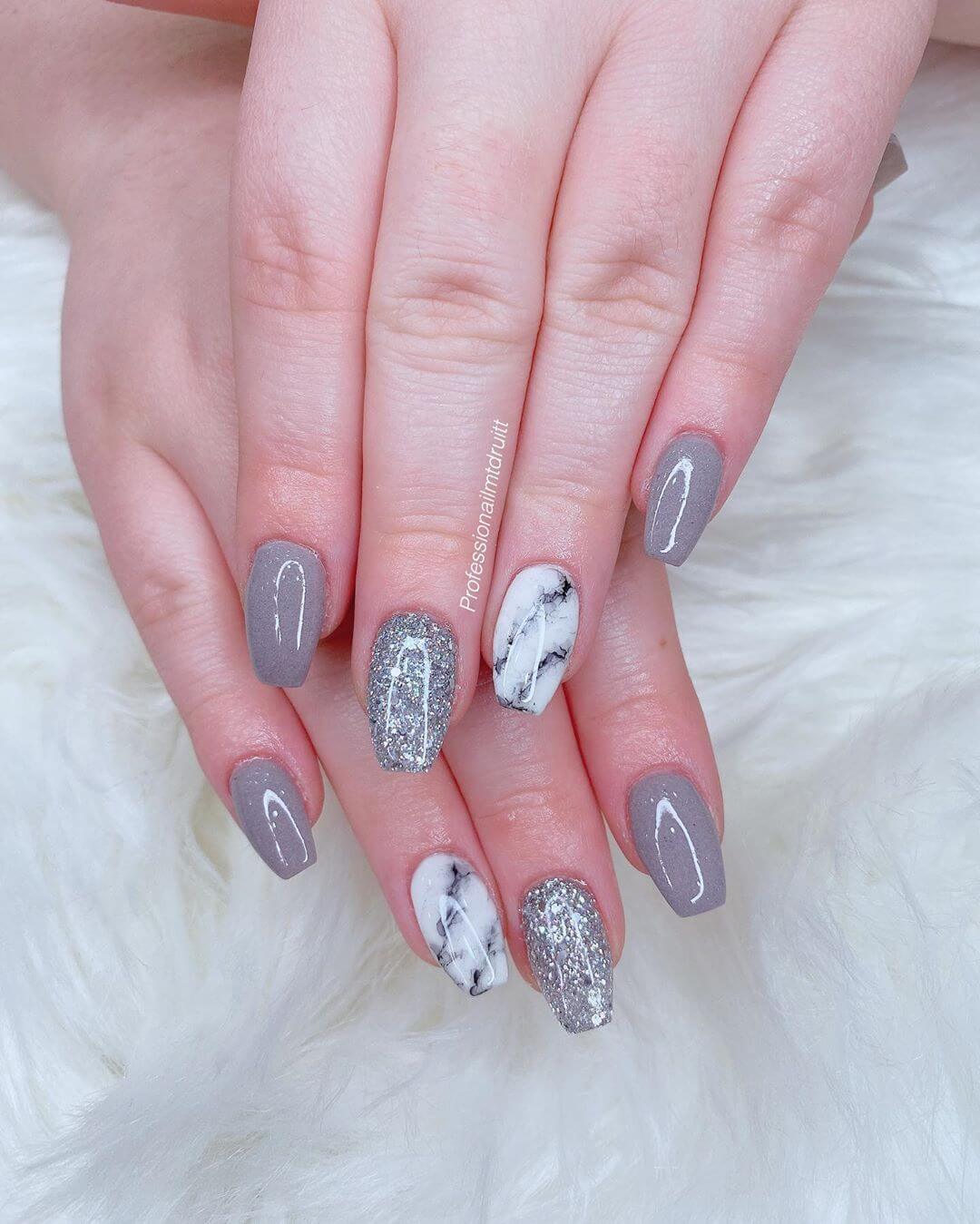 White marbles! Marble Nail Art Designs