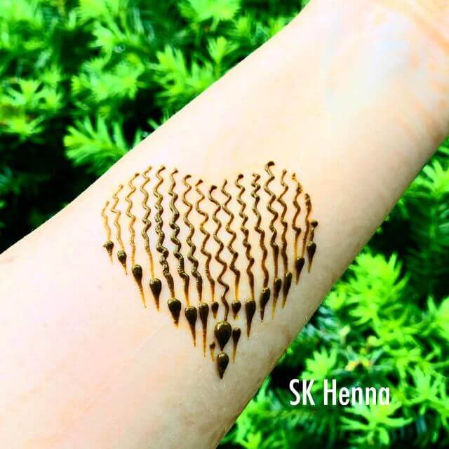 Henna Heart Tattoo Designs for Valentine's Day - K4 Fashion
