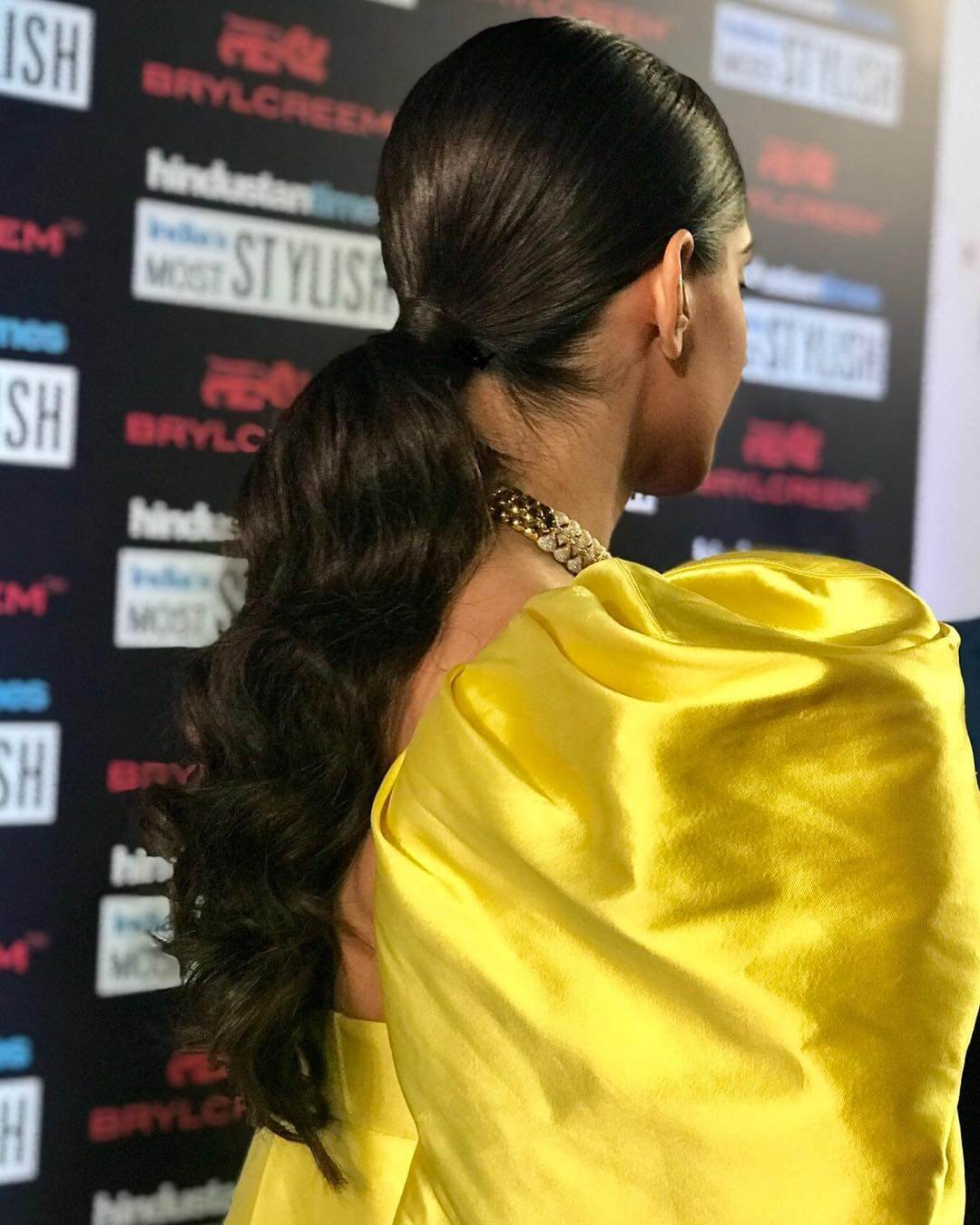 Sonam Kapoor Hairstyles & Hair Cuts