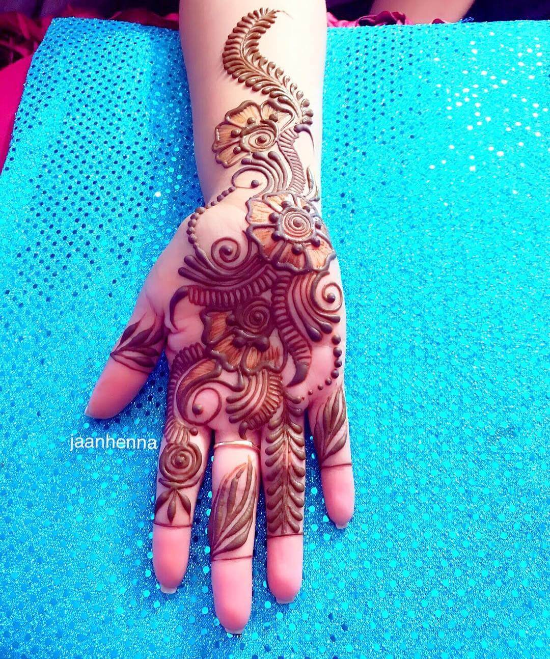 An Enhanced Design Shaded Mehndi Designs for Front Hand