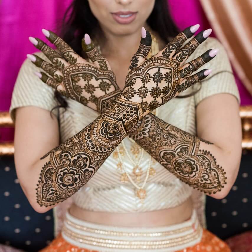 Mystifying Jewel Bridal Back Hand Mehndi Design