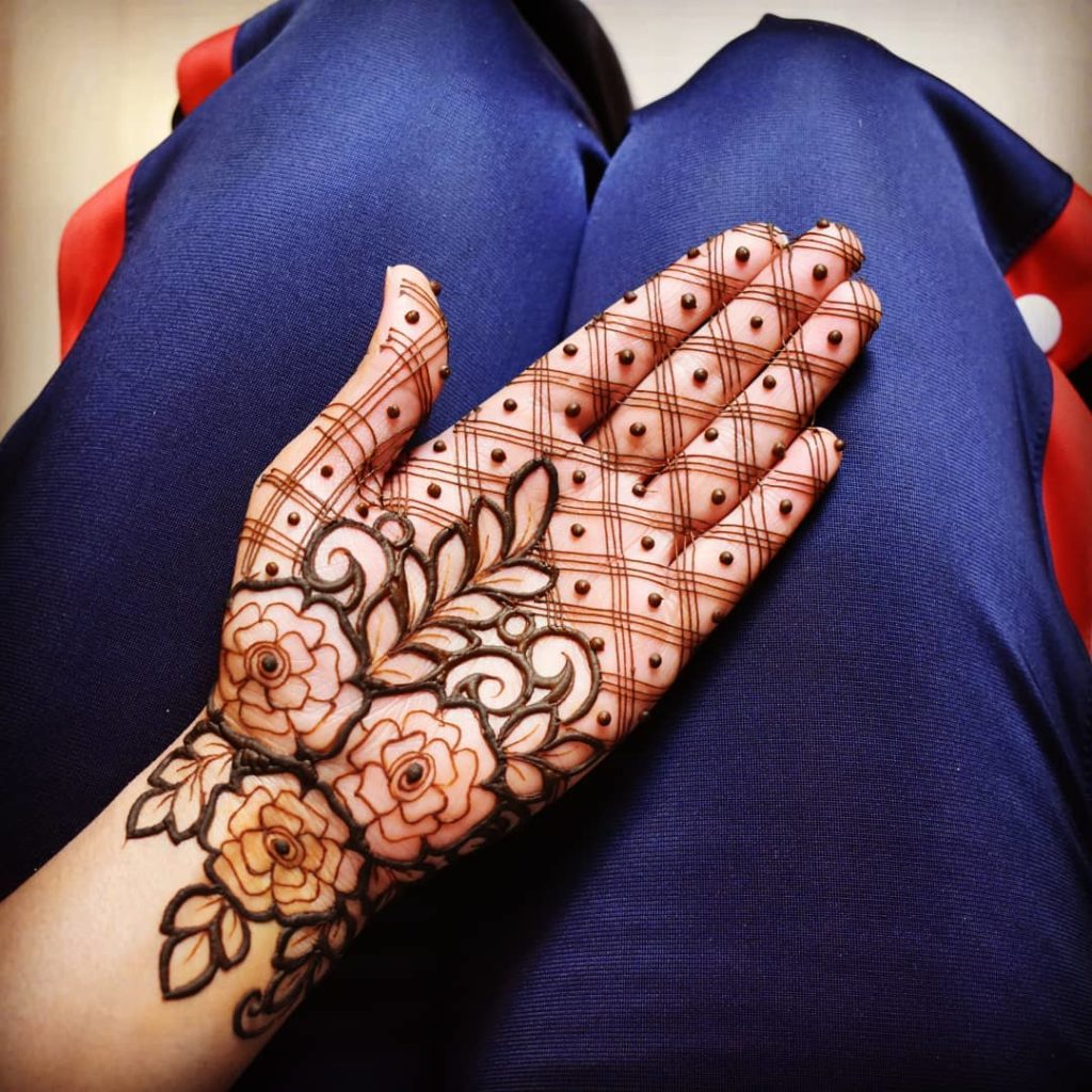 Half hand. Half heart hand. образы с мехенди. Hand heart monuments. перчатки хирургические profeel.