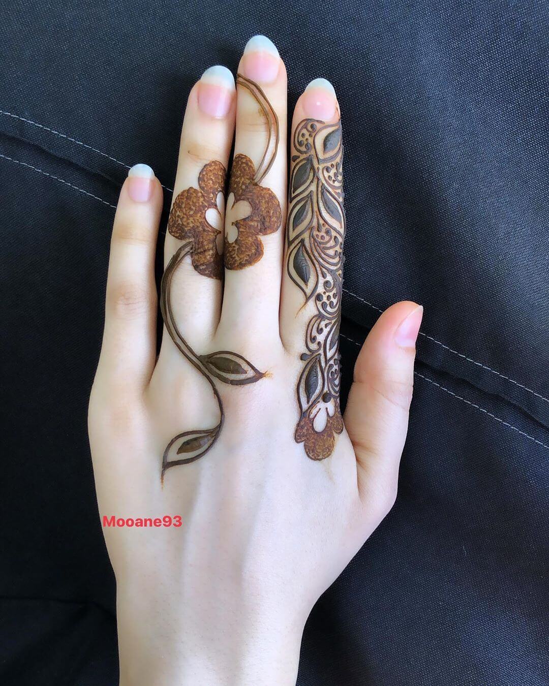 Khafif Half Flower Back Hand Design