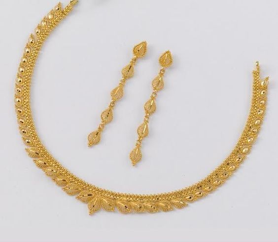 Latest Light Weight Short Gold Necklace Designs - K4 Fashion