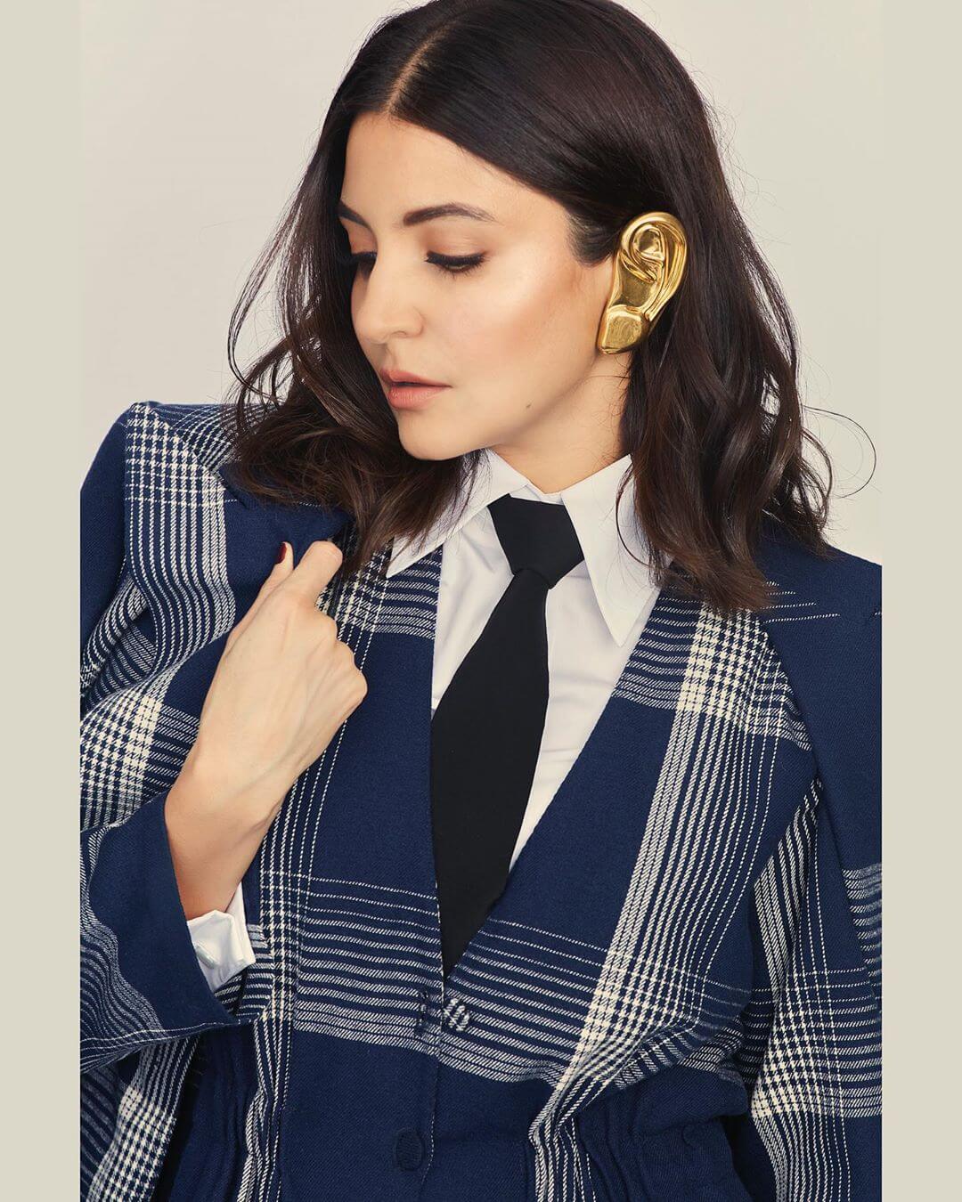The Ear Cuffs That Became A News Overnight Anushka Sharma’s Earring Designs