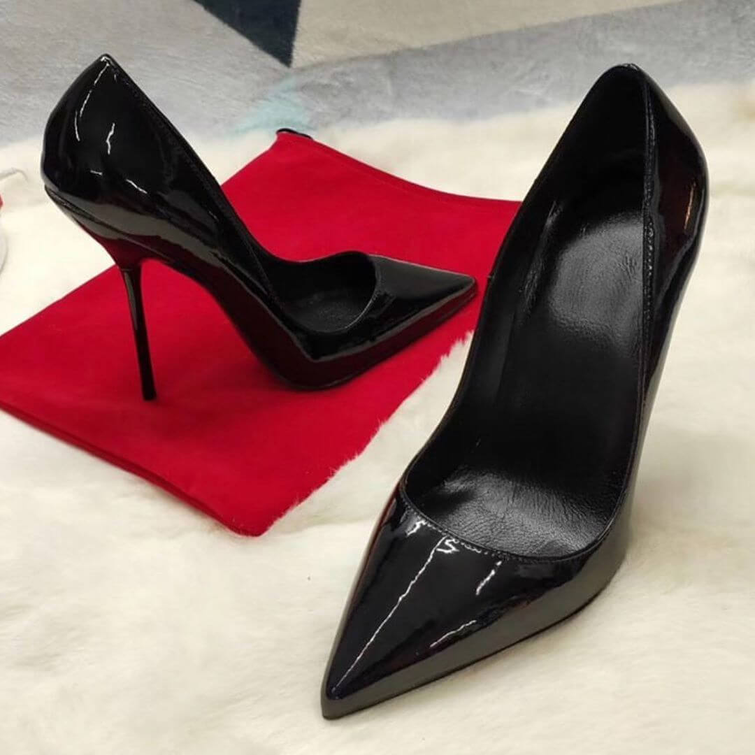 Stunning black Stilettos Must Have Footwears For Girls