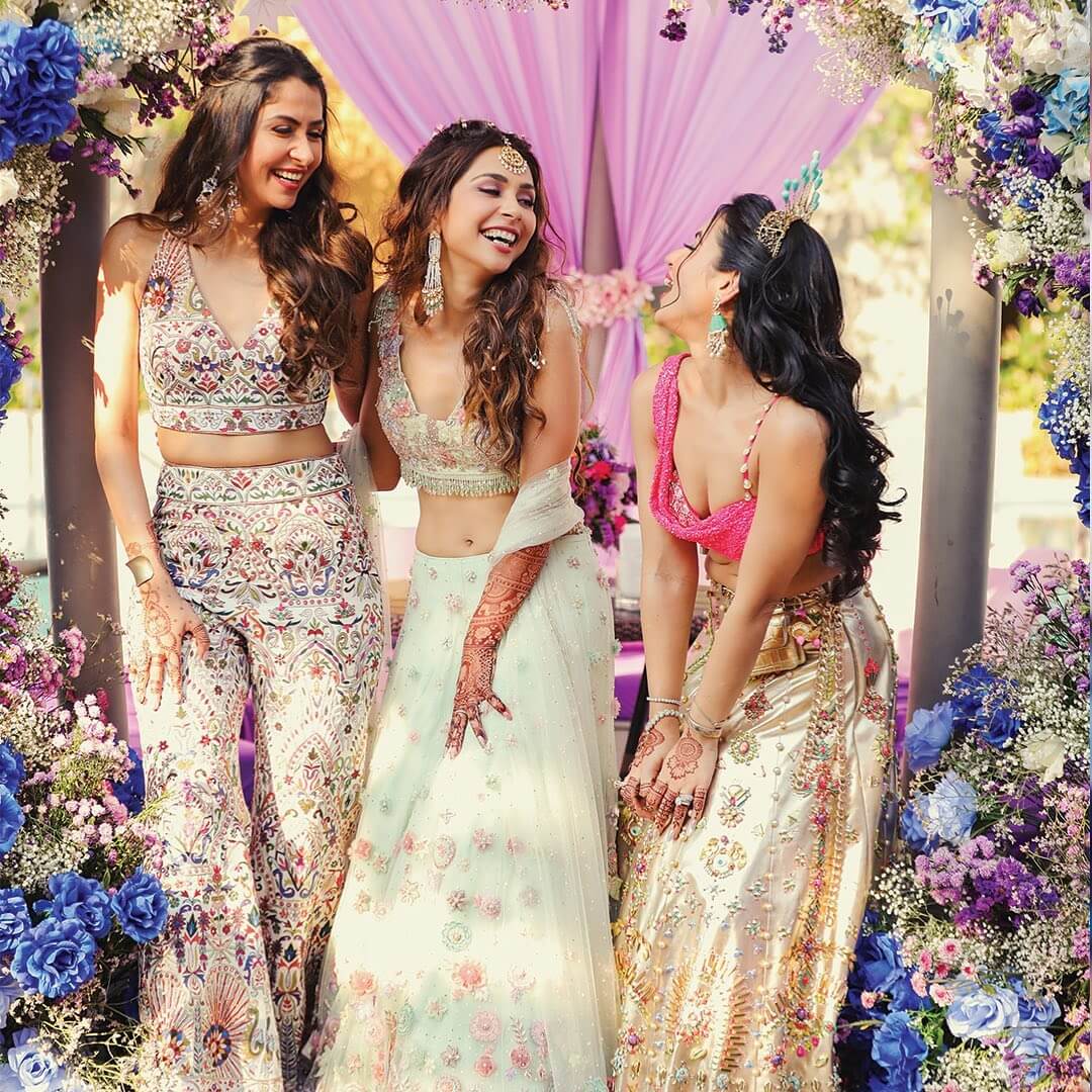 Surrounded With Flowers Photoshoot Poses For The Bride With Their BFFs