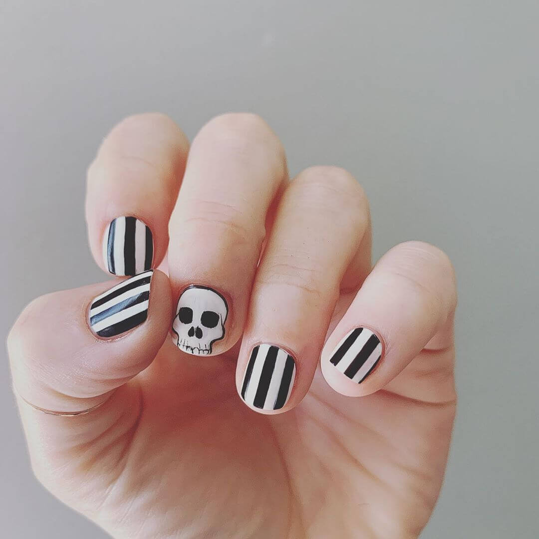 Skull Nail Pattern for Halloween Black And White Nail Art Designs