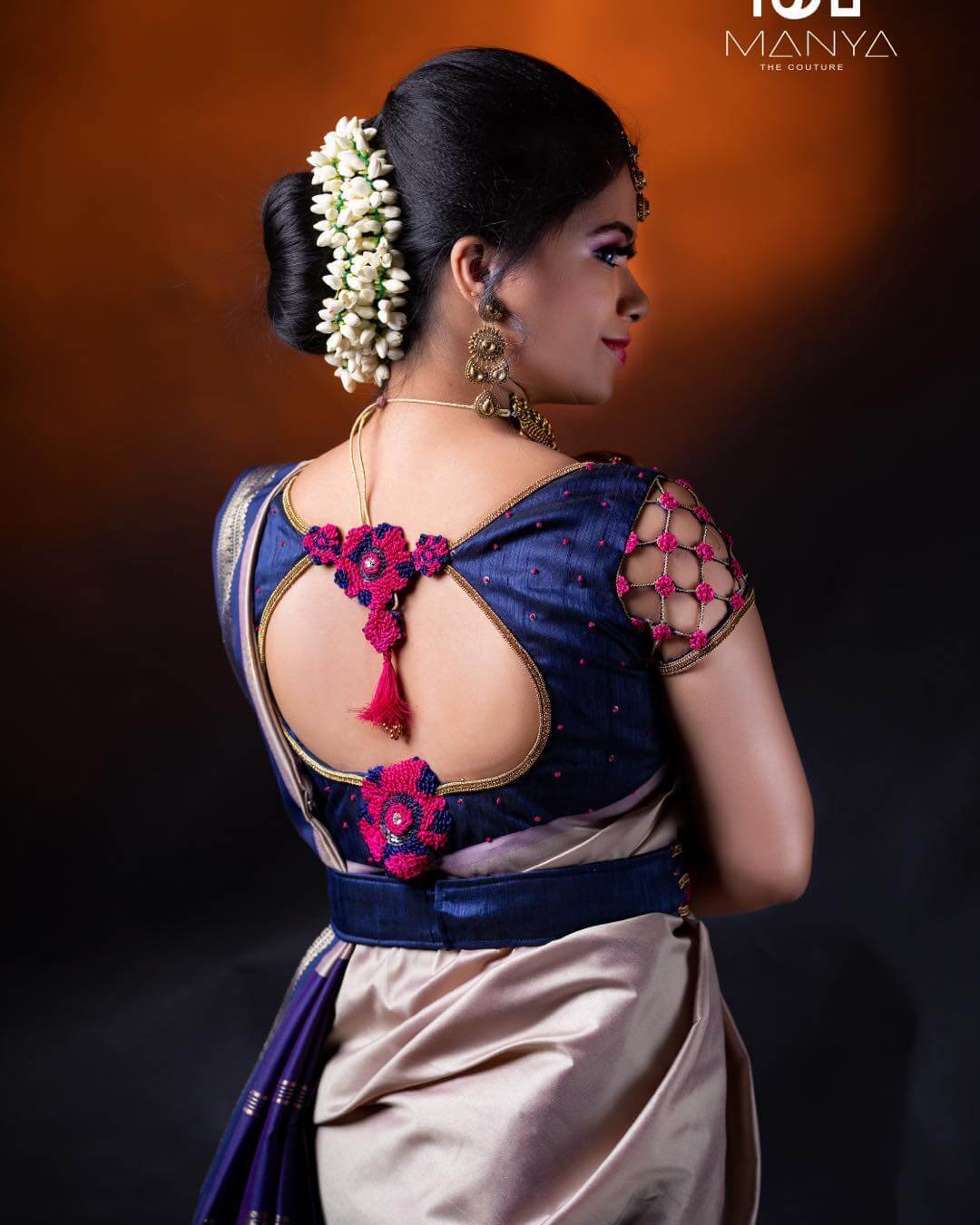 7 Stunning Blouse Designs For Silk Sarees! – Kanchipuram Lakshaya Silks -  Manufacturer