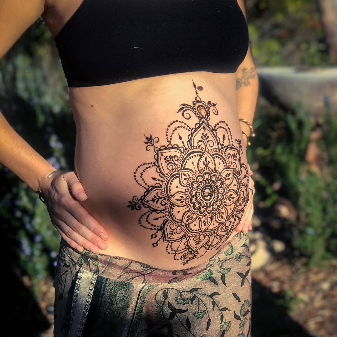 Circular Flower Amazing Pregnant Belly Henna Designs