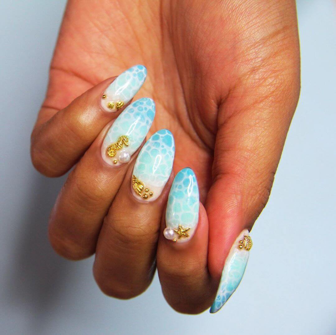 Golden Snake and Blue contrast Nail Art Designs