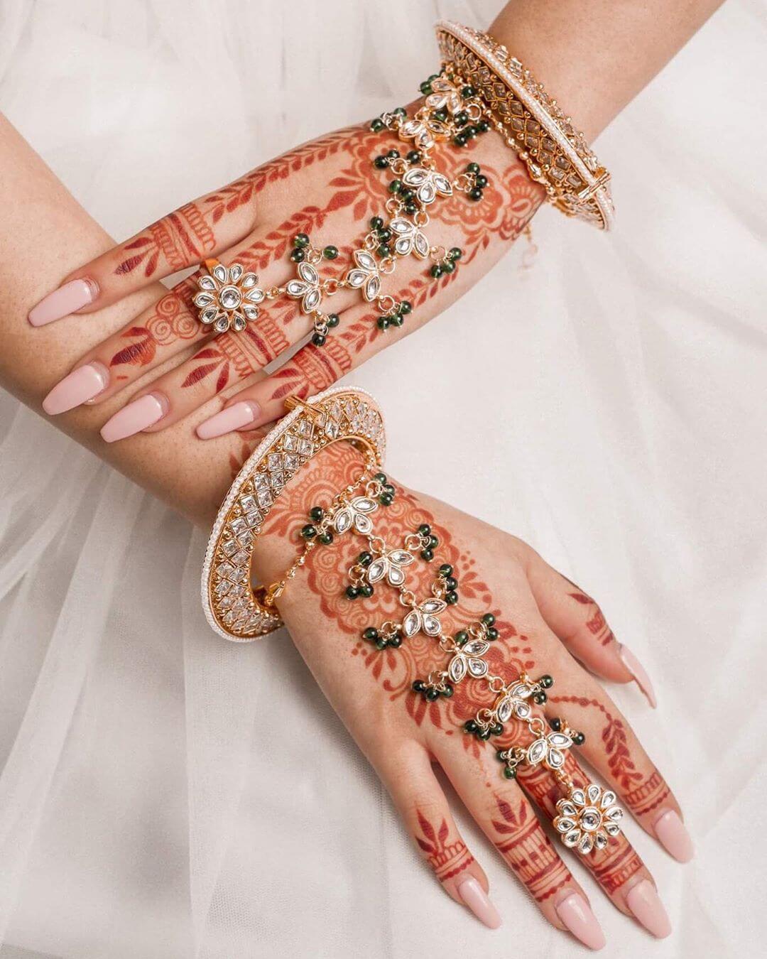Modern Indian Brides Haath Phool Designs
