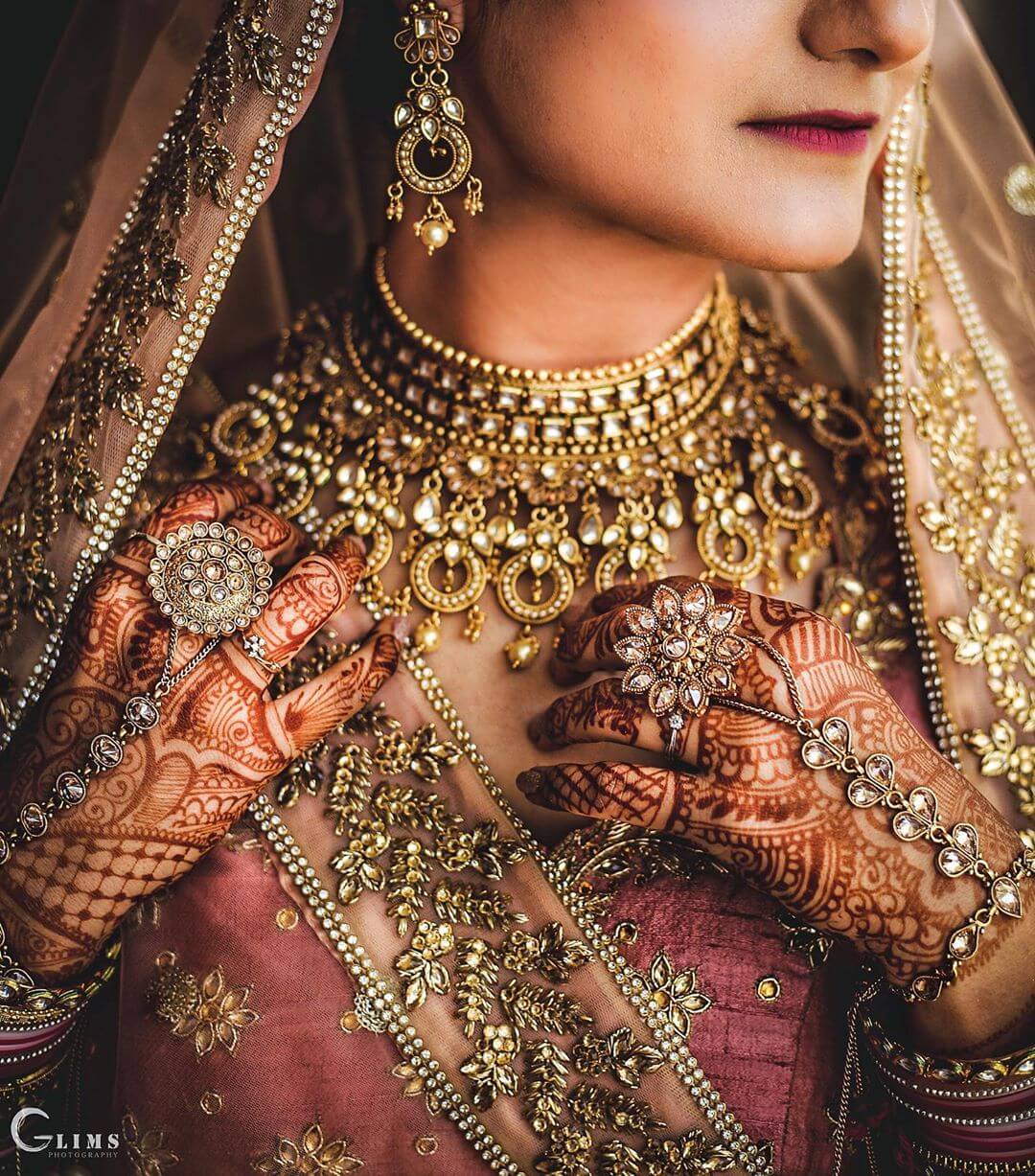 Royal haath phool design For Indian Brides 
