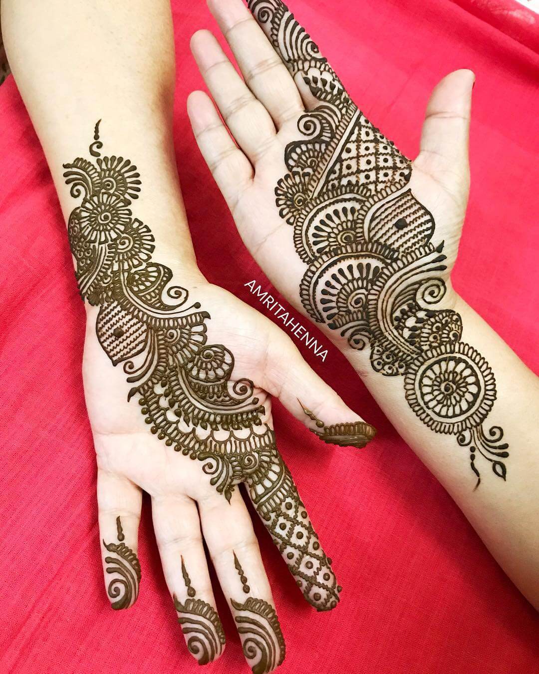 Here you will find Stylish Arabic henna mehndi designs. Floral, flower, Arabic bale, glossy arabic, kuber and sunflower arabic are famous mehndi designs and suit with gown, lehenga and sarees in engagement, haldi, wedding and other functions. You can choose the Arabic henna designs according to their outfits. 