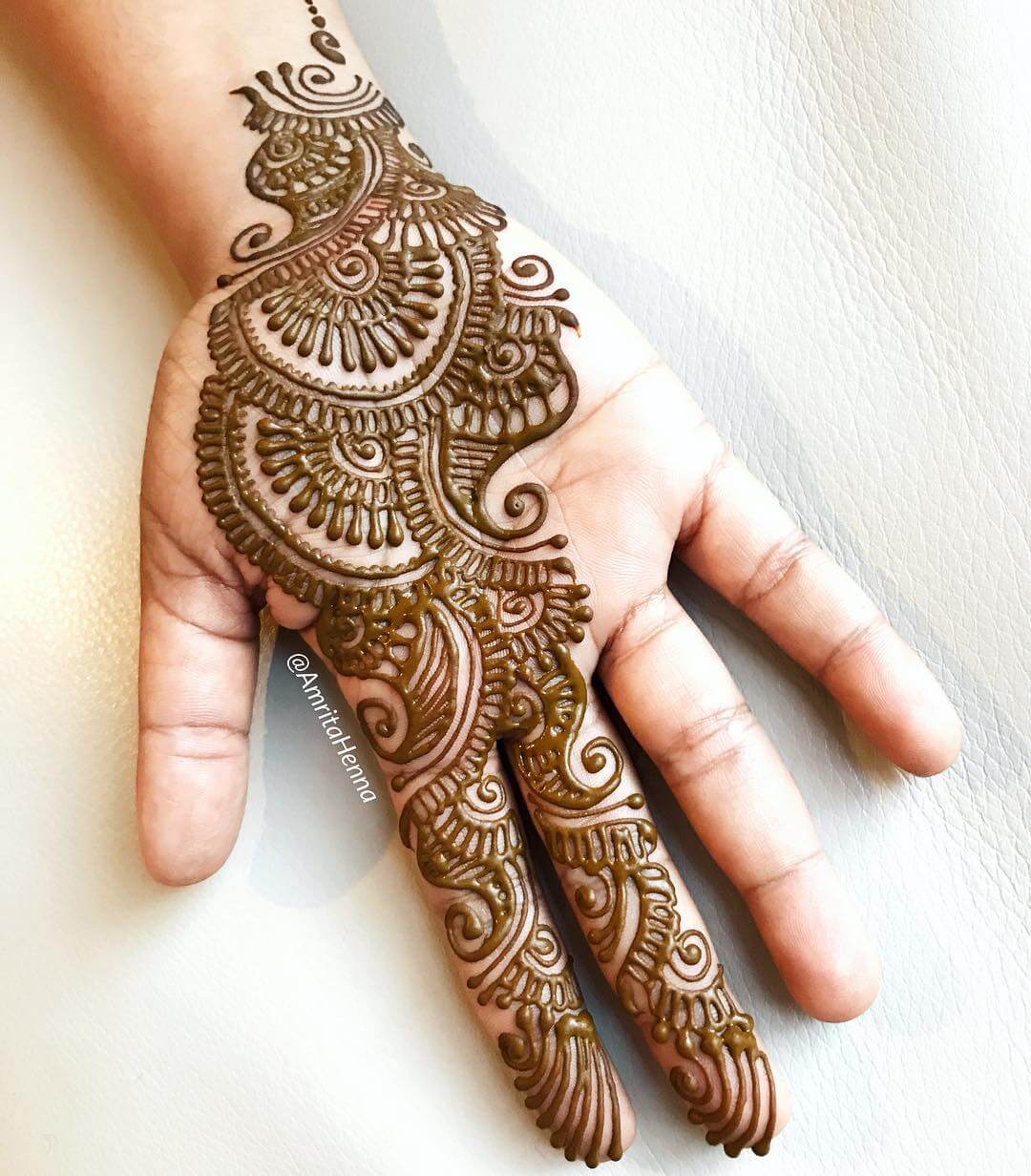 Stylish Flower Arabic Henna Mehndi Design For Hands