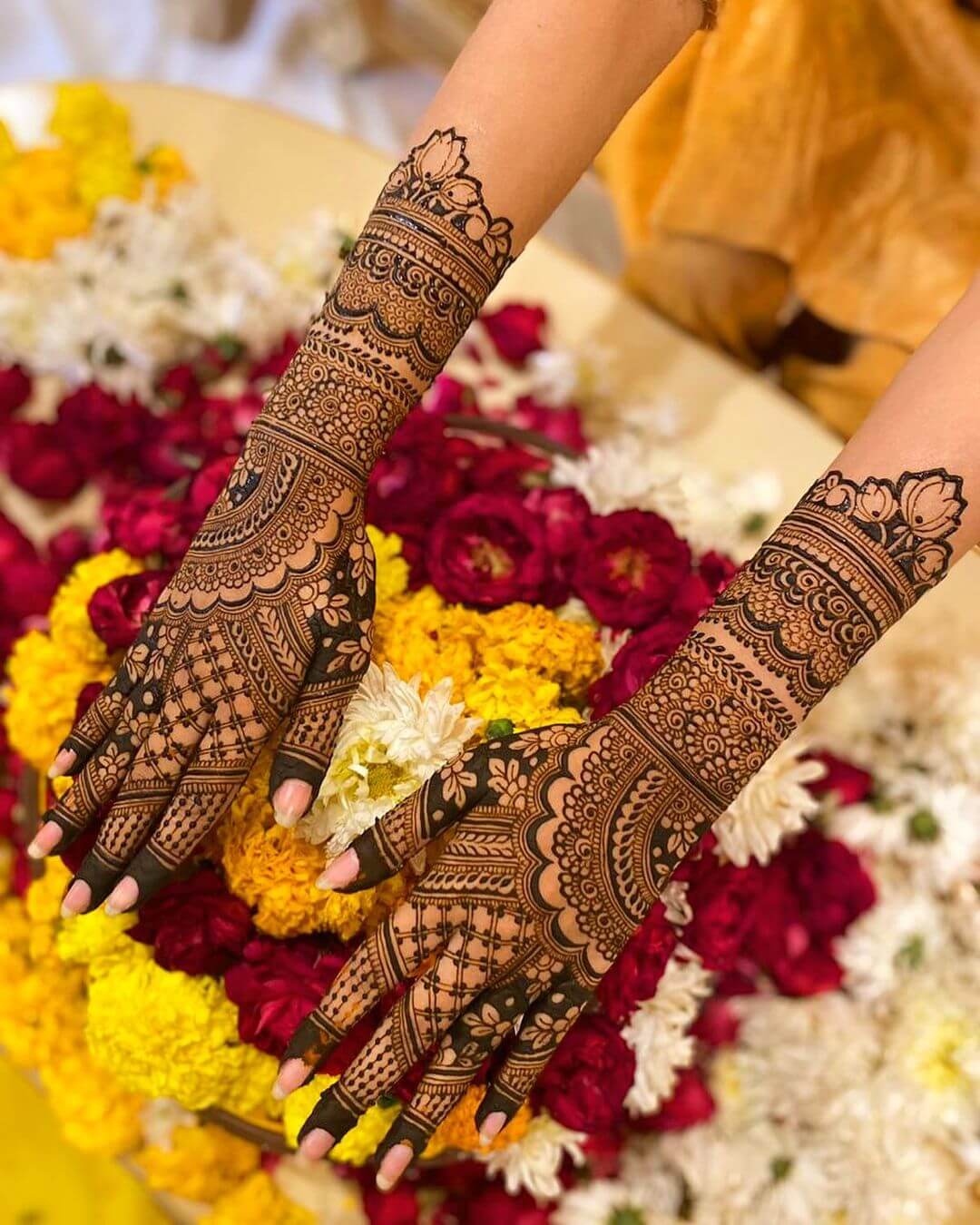Update more than 158 red mehndi designs for hands latest - jtcvietnam ...