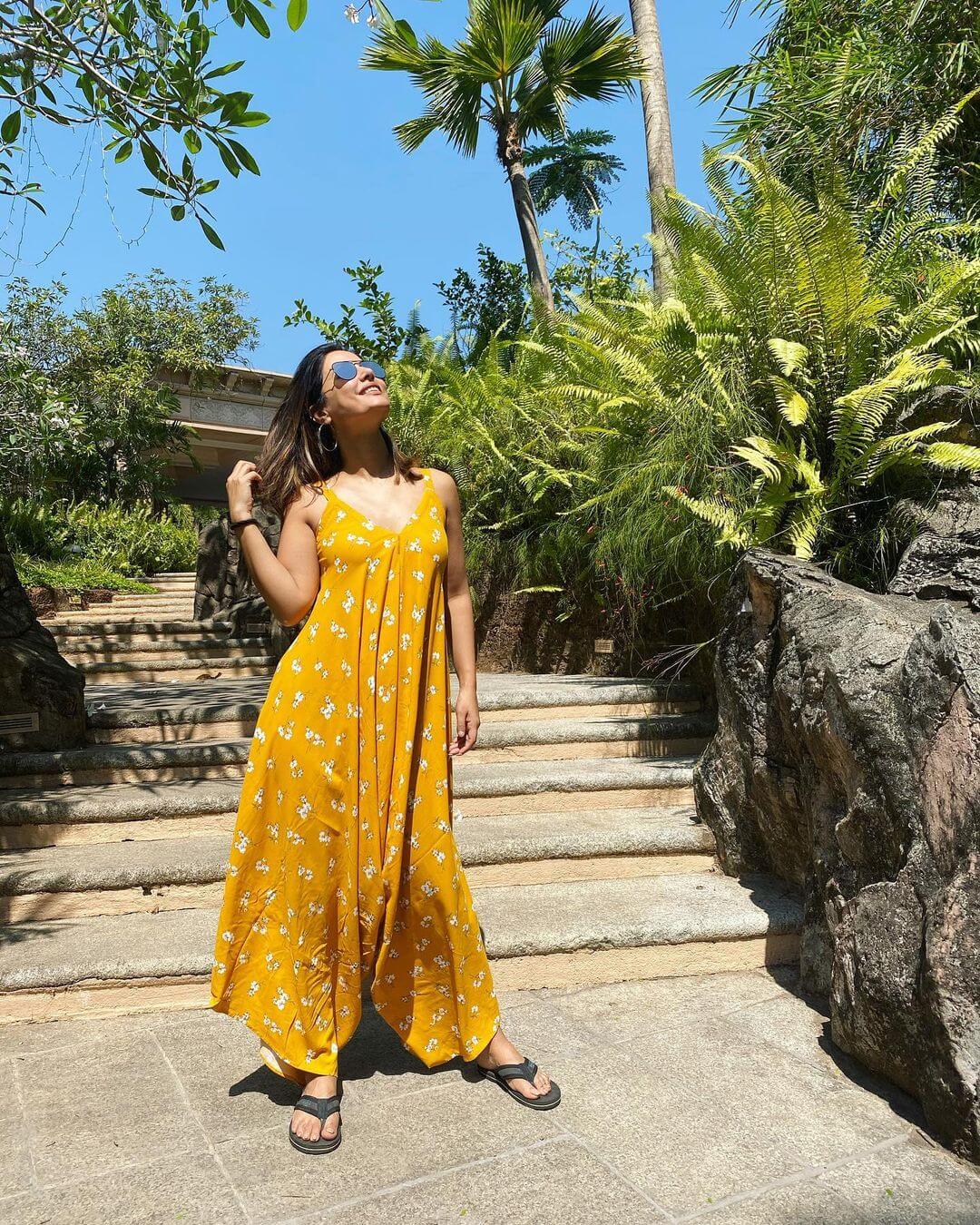 Hina Khan Pop it up with the prints Yellow Outfits for Summer