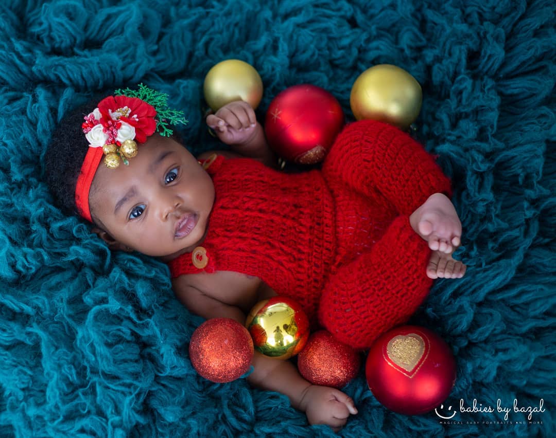 Christmas Photoshoot Ideas for Your Baby Your Cutie Santa With The Balls
