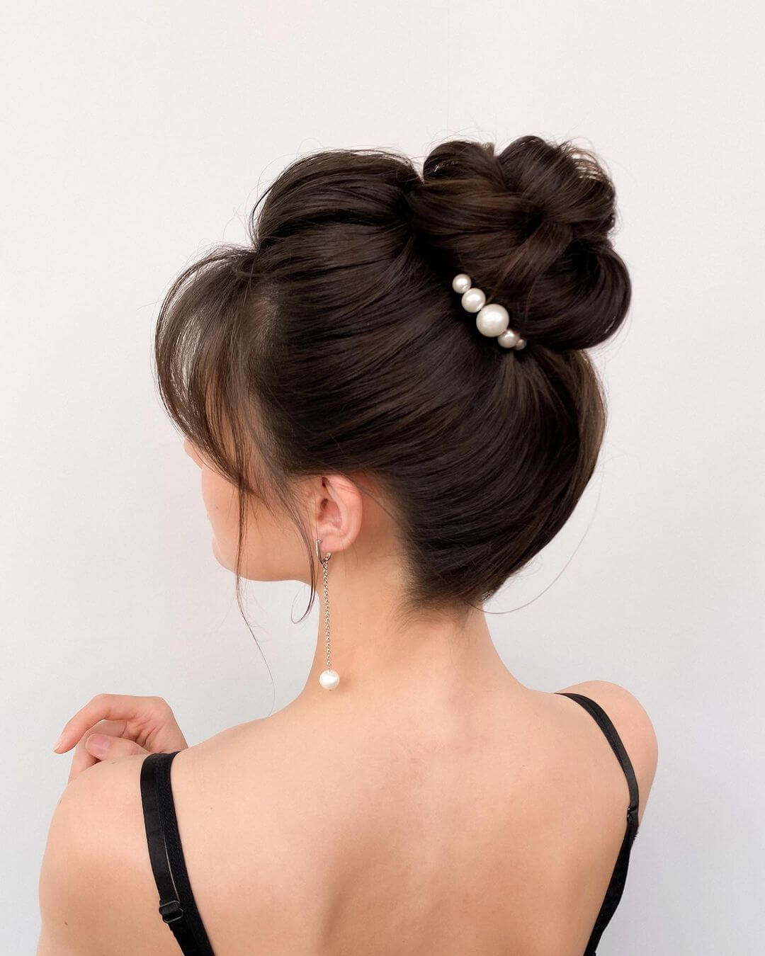 Different Bun Hairstyle that are Easy to Make Simple puff bun with hair accessories