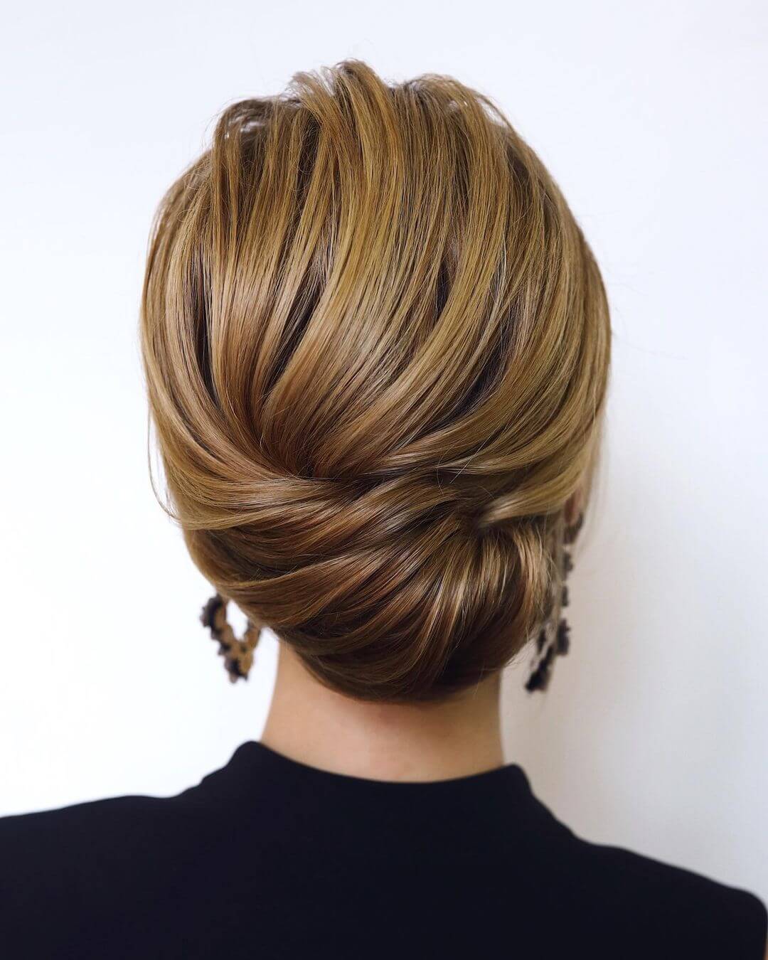 Different Bun Hairstyle that are Easy to Make Twist and twirl your bun!