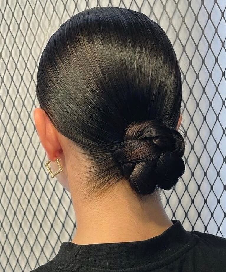 Different Bun Hairstyle that are Easy to Make Tight hair bun with proper knots